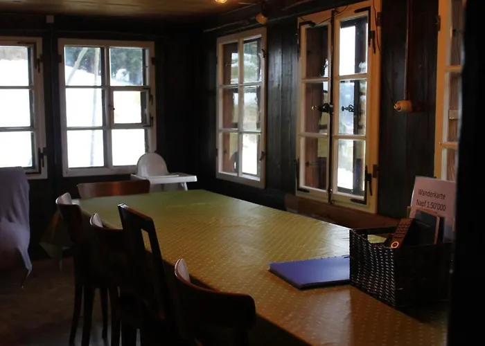 Antikes By Interhome בית נופש Trub